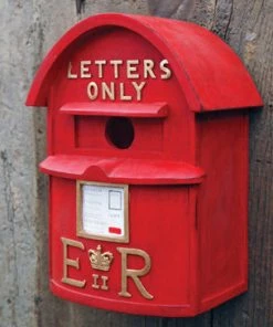 Kinsman Hanging Houses English Postbox Birdhouse