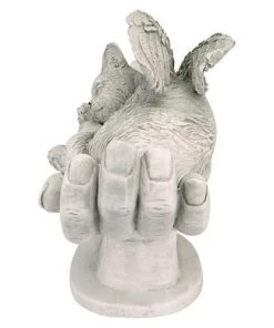 Design Toscano Lawn & Garden In God's Hands Cat Memorial Statue